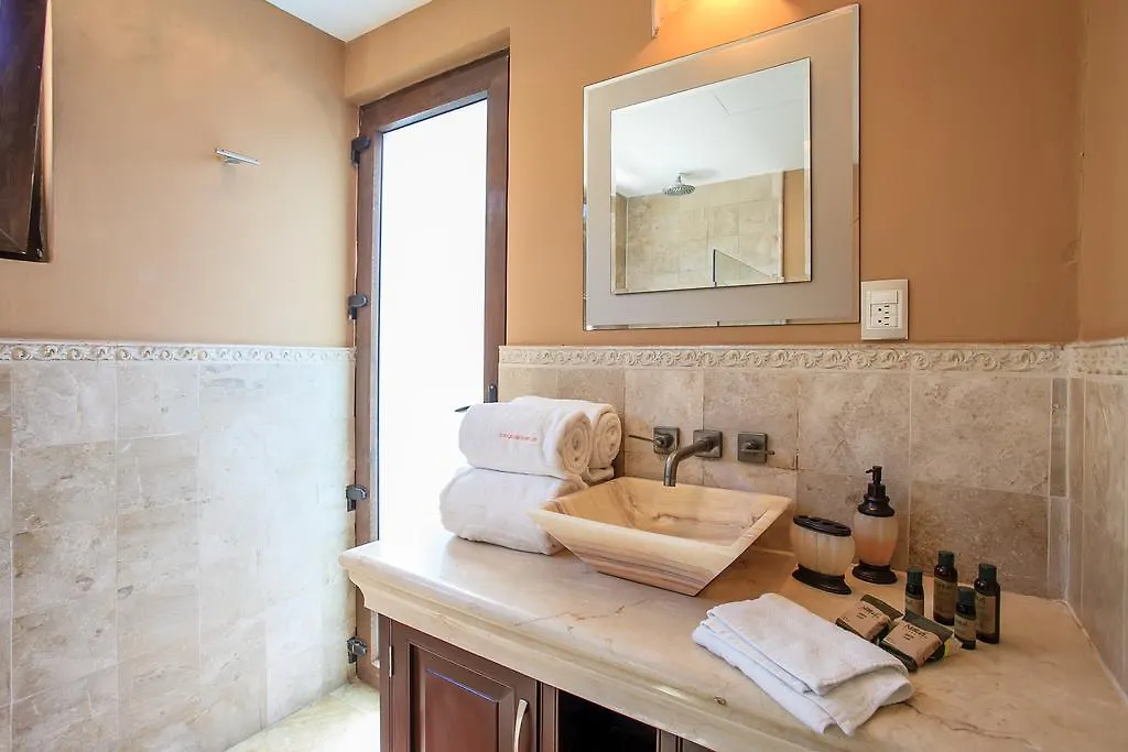 Steps To Best Beach Villa Unica 6Bedroom Playa del Carmen