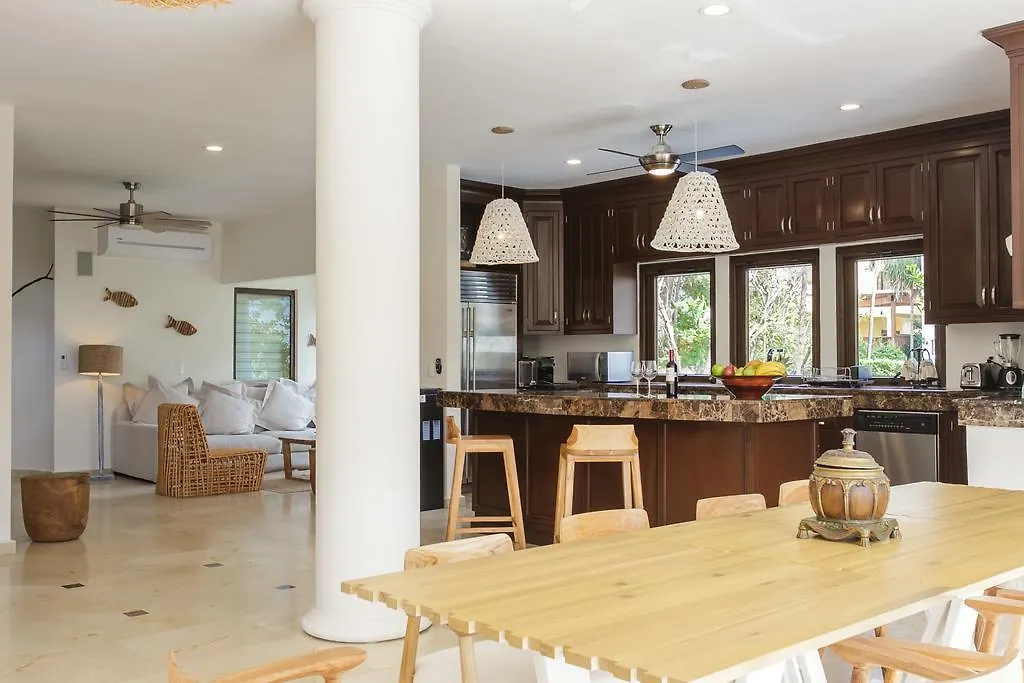 Steps To Best Beach Villa Unica 6Bedroom Playa del Carmen