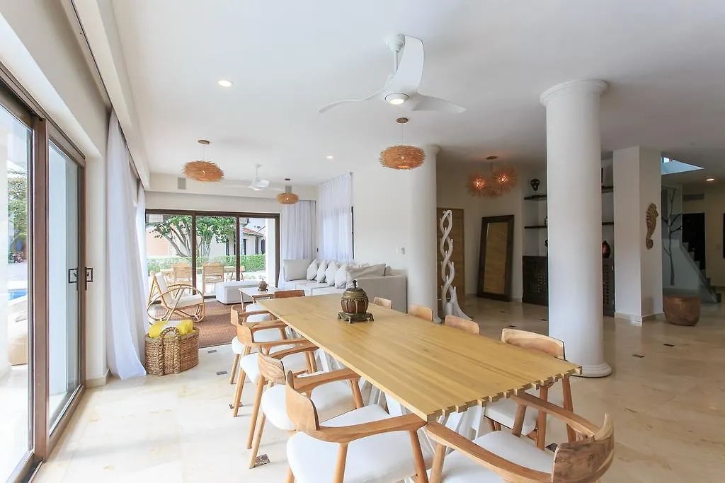 Steps To Best Beach Villa Unica 6Bedroom Playa del Carmen