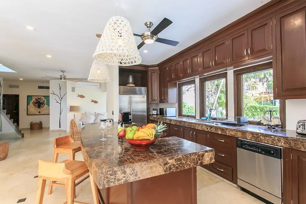 Steps To Best Beach Villa Unica 6Bedroom Playa del Carmen