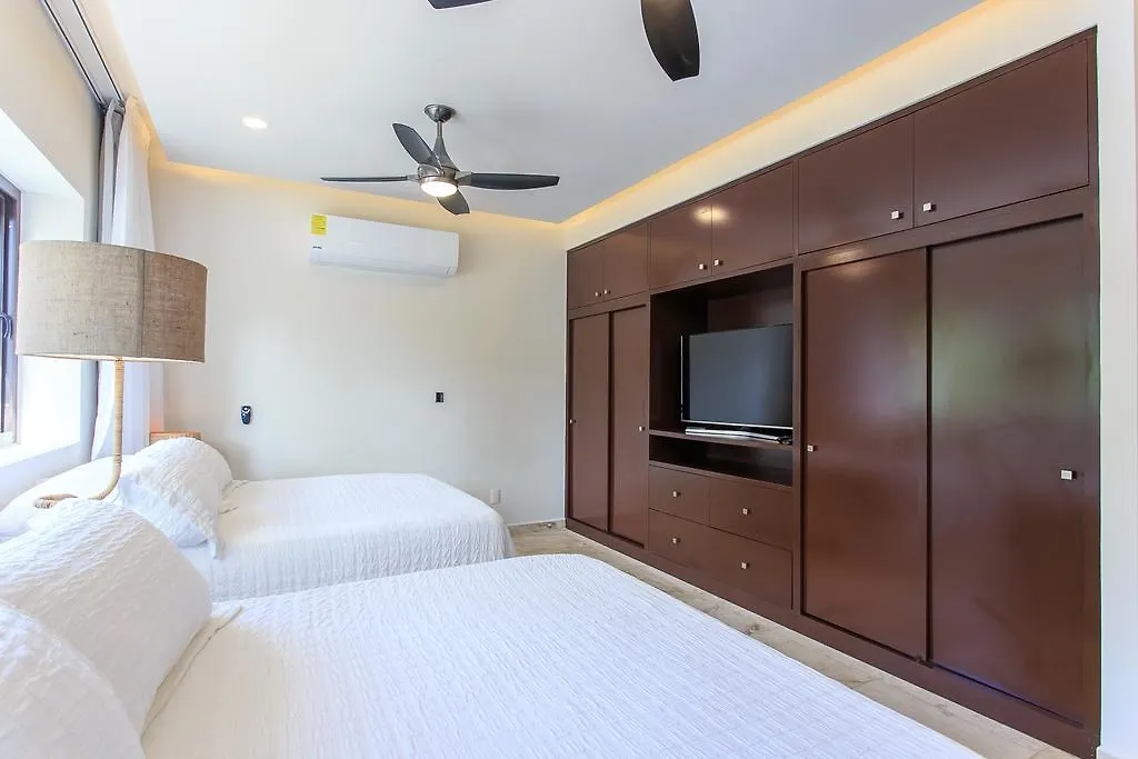 Steps To Best Beach Villa Unica 6Bedroom Playa del Carmen 0*,