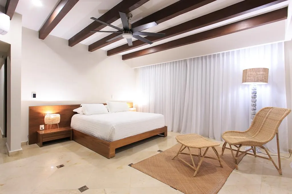 Steps To Best Beach Villa Unica 6Bedroom プレヤデルカーメン メキシコ